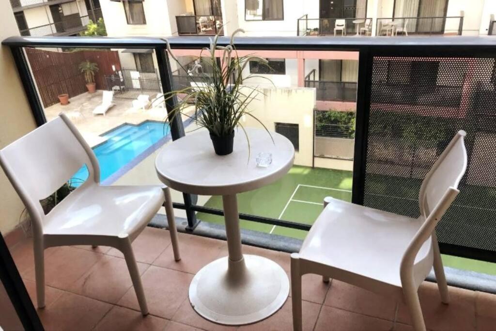City & Lakeside With Free Parking, Pool And 10 Mins Walk Into The City Perth Exterior foto